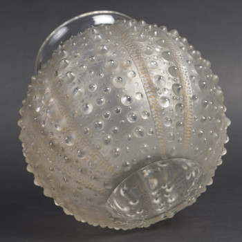 LALIQUE – Vase « Oursins » 1935