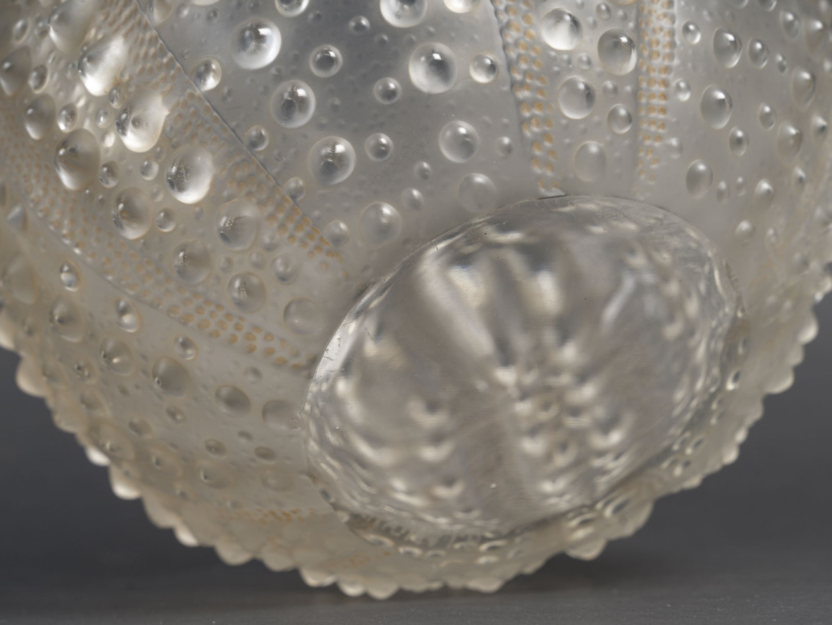 LALIQUE – Vase « Oursins » 1935
