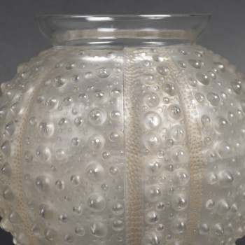 LALIQUE – Vase « Oursins » 1935