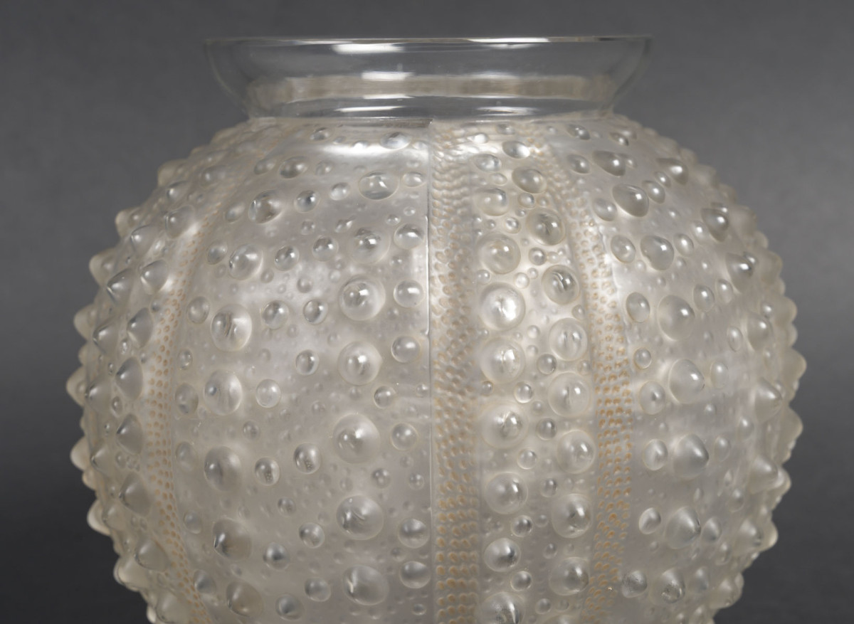 LALIQUE – Vase « Oursins » 1935