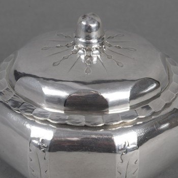 Georges Lecomte, Silversmith - Solid Silver Covered Box, circa 1925