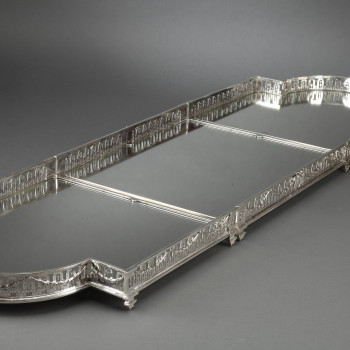Silversmith QUEILLE - 19th century solid silver centerpiece with a three-part grid pattern