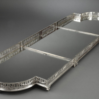 Silversmith QUEILLE - 19th century solid silver centerpiece with a three-part grid pattern