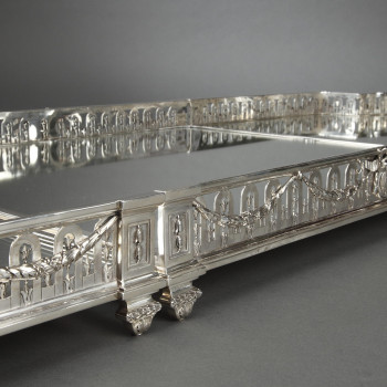 Silversmith QUEILLE - 19th century solid silver centerpiece with a three-part grid pattern