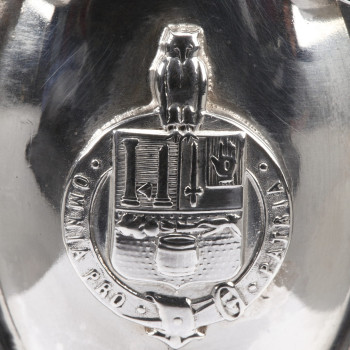 Silversmith QUEILLE - 19th century solid silver centerpiece with a three-part grid pattern