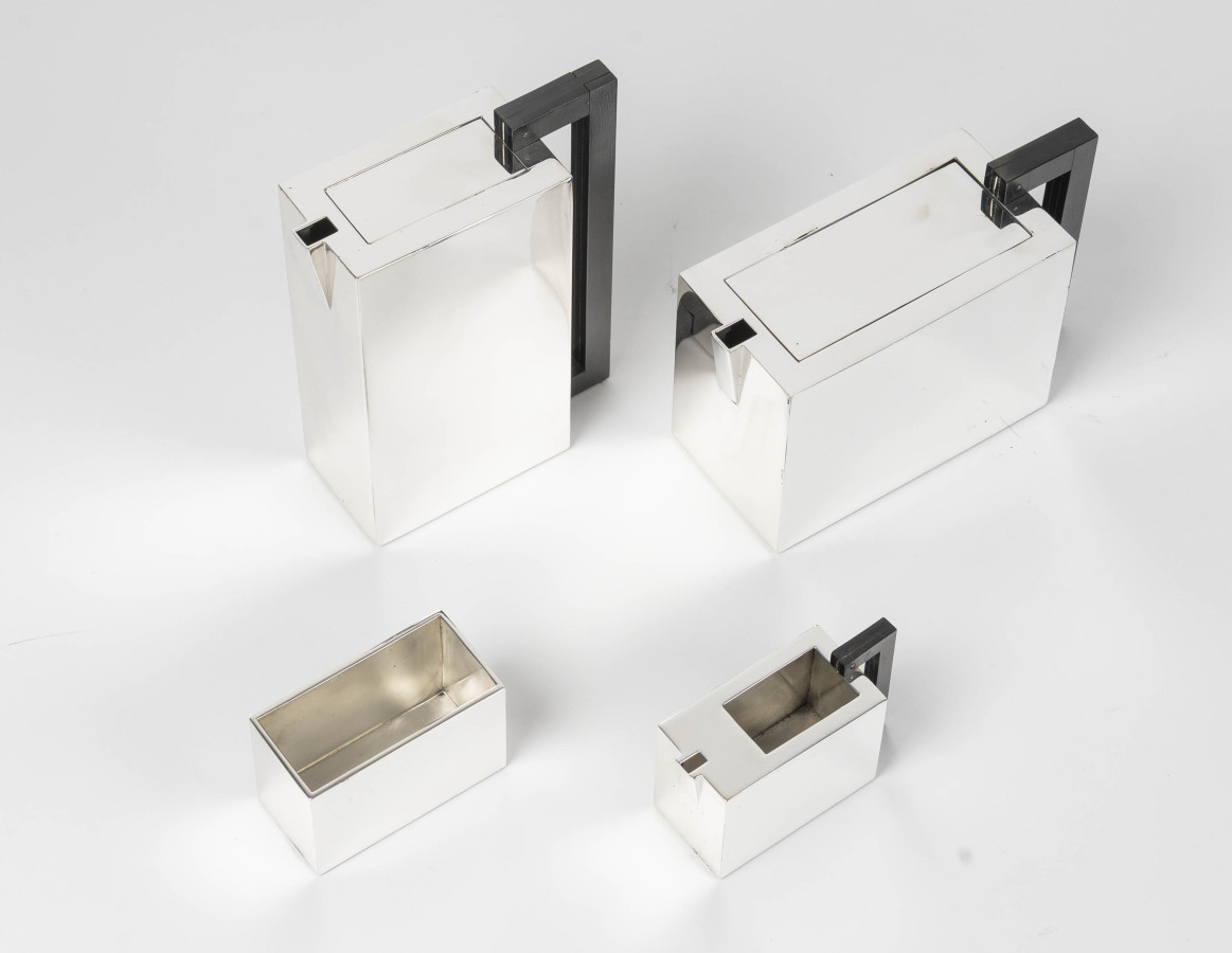 ARMANI CASA Service à thé et café moderniste, argent massif 1970/2000