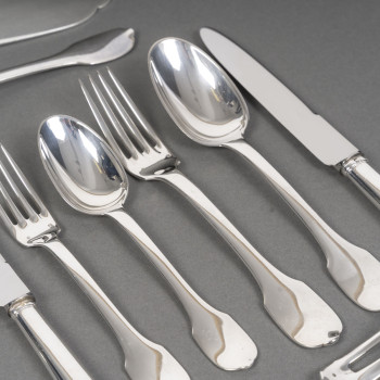 JEAN TETARD  SOLID SILVER FLATWARE SET - 100 PIECES  Circa 1930