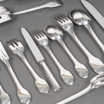 JEAN TETARD  SOLID SILVER FLATWARE SET - 100 PIECES  Circa 1930