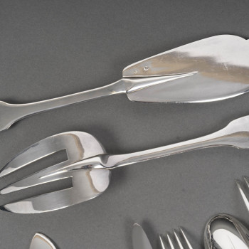 JEAN TETARD  SOLID SILVER FLATWARE SET - 100 PIECES  Circa 1930